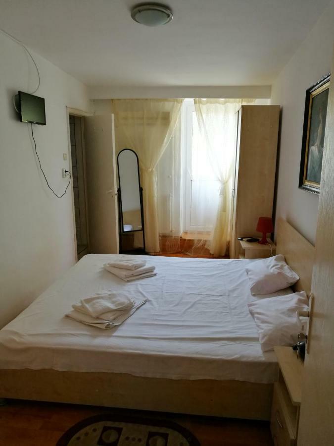 Hotel Dona Mamaja Zewnętrze zdjęcie