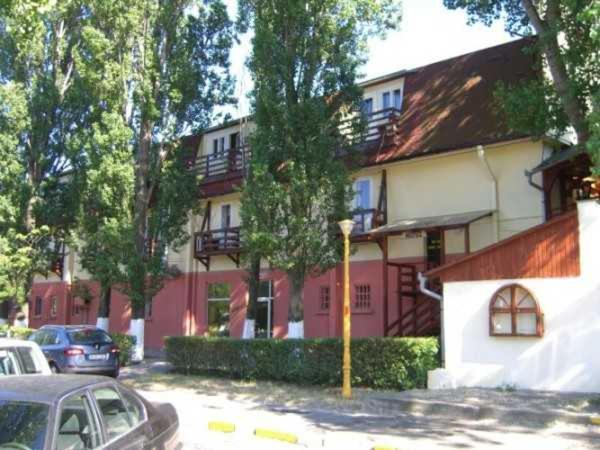 Hotel Dona Mamaja Zewnętrze zdjęcie